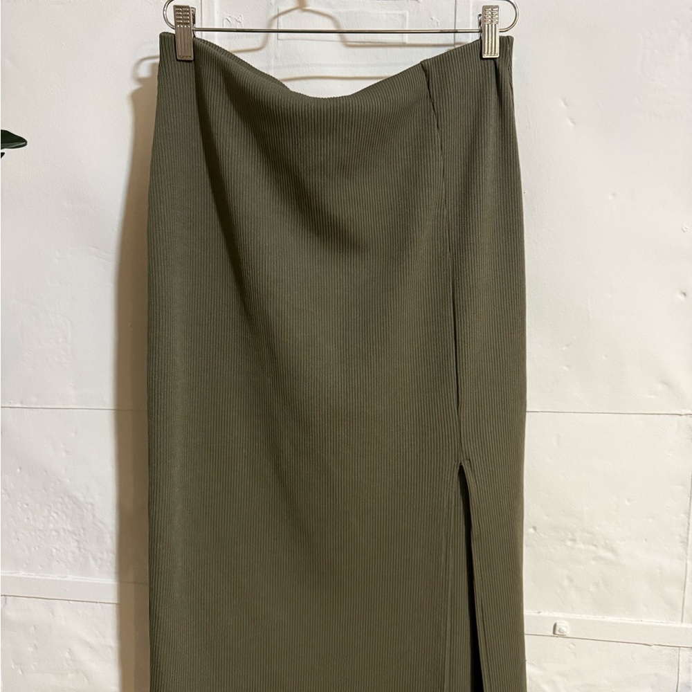 H&M Khaki Pencil Skirt